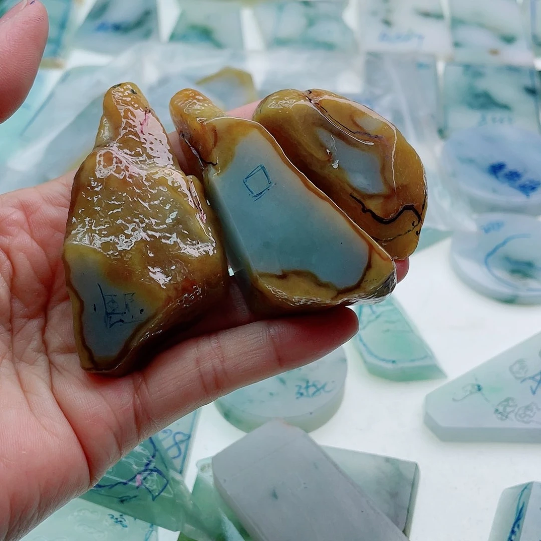 一***一定制翡翠未镶嵌亿弘翡翠片料定位雕刻