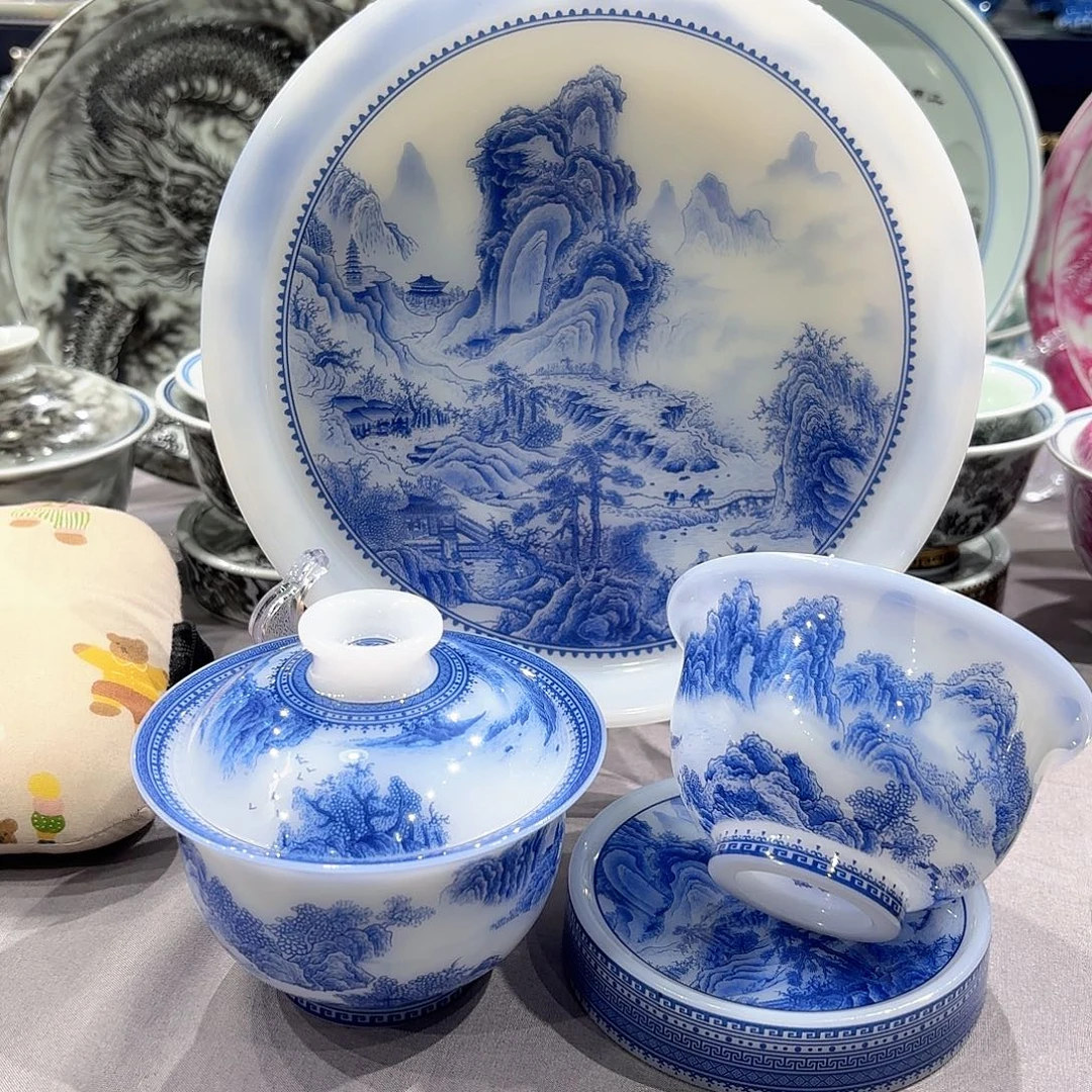 瓷片景德镇瓷器精品陈列