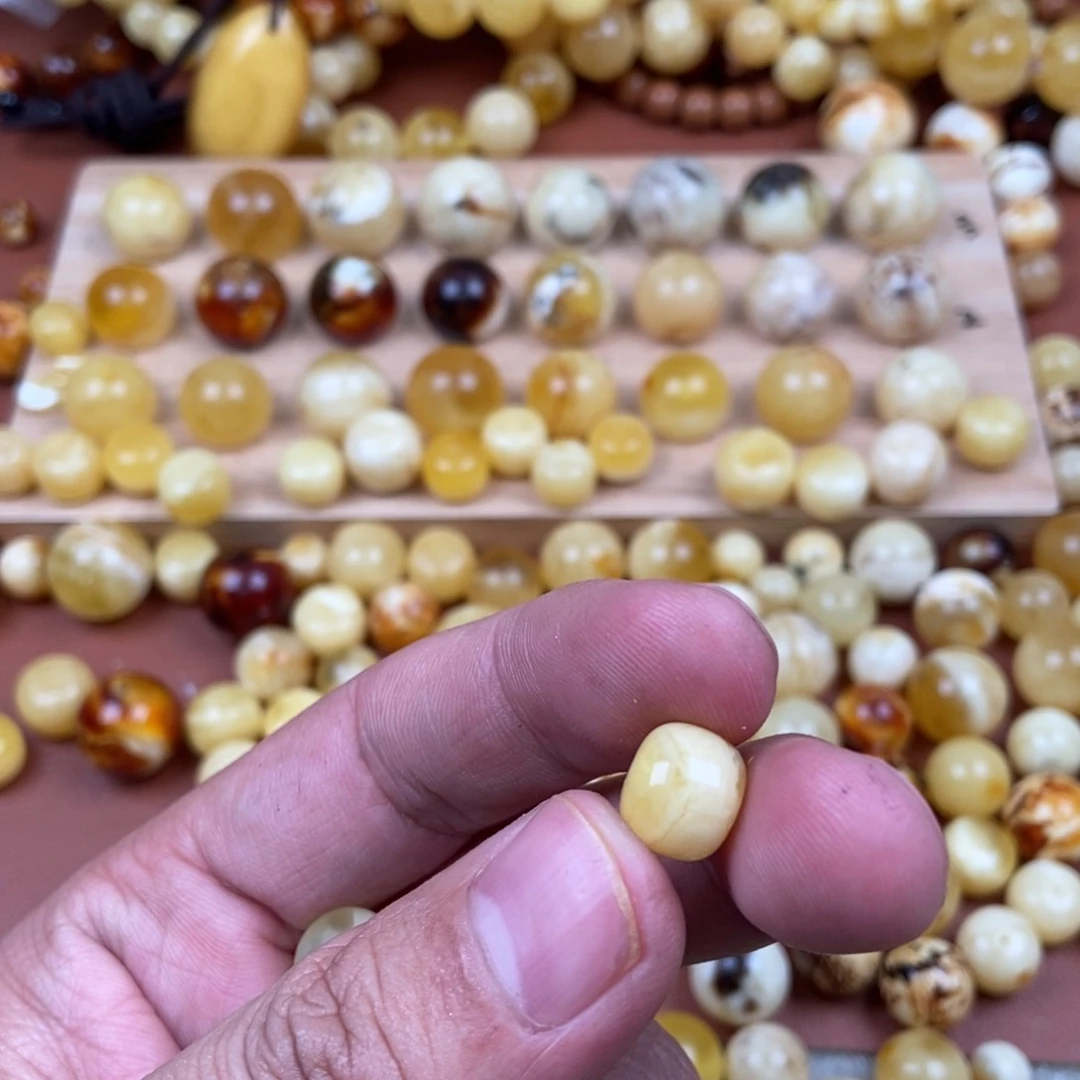 蜜蜡裸石未镶嵌?***川蜜蜡