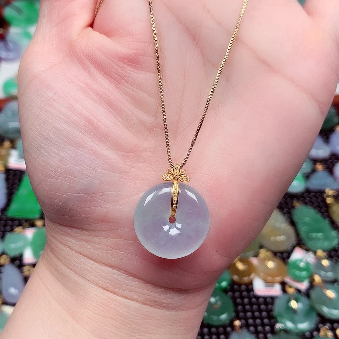 翡翠18K金镶嵌颈饰