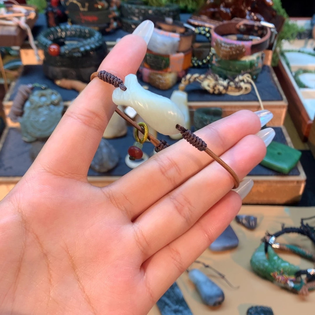 和田玉（糖玉）未镶嵌挂件