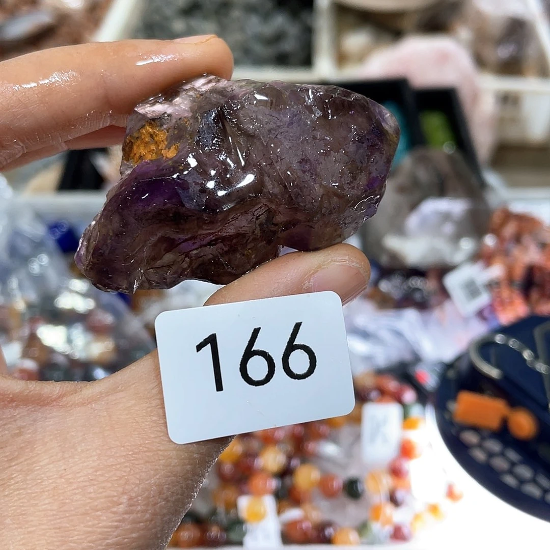 水晶摆件……未镶嵌