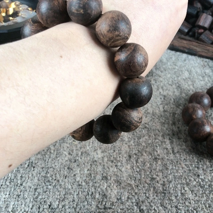 降真香手串/手链2.0东枝莺歌绿60g