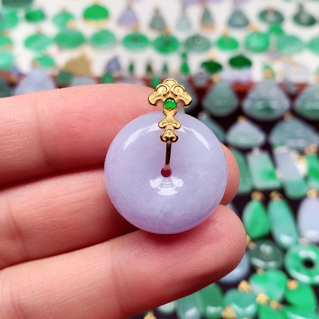 翡翠18K金镶嵌颈饰