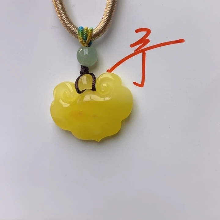 未镶嵌琥珀珠宝奇石
