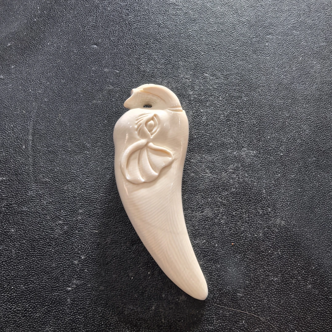 猛犸约10.9克雕刻件ZL4787