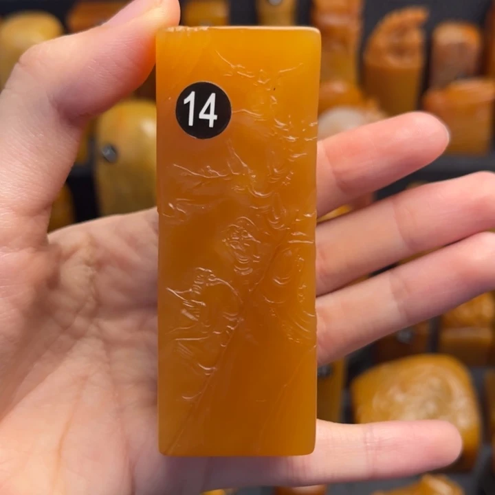 关***卉田黄石题材：工艺品