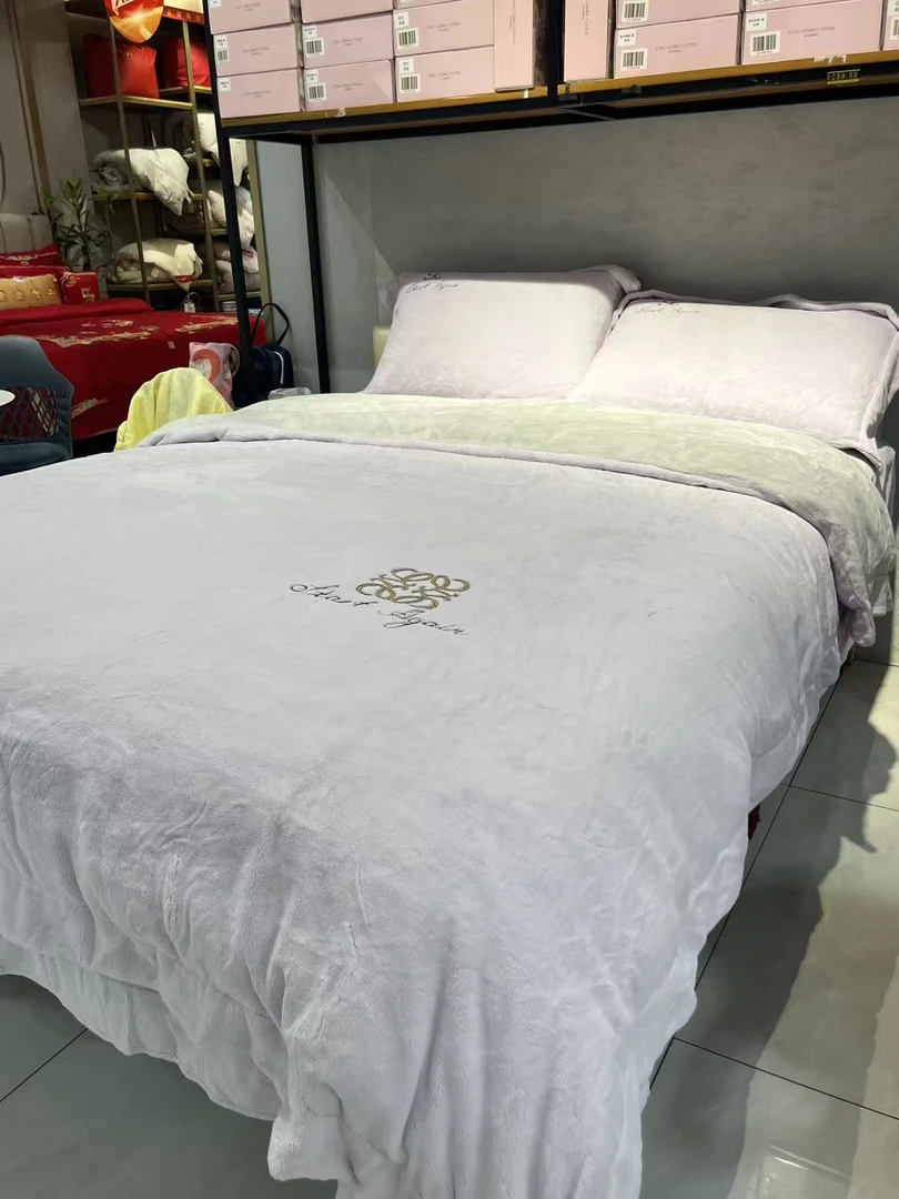 加厚保暖热带酥绒四件套纯色简约套件