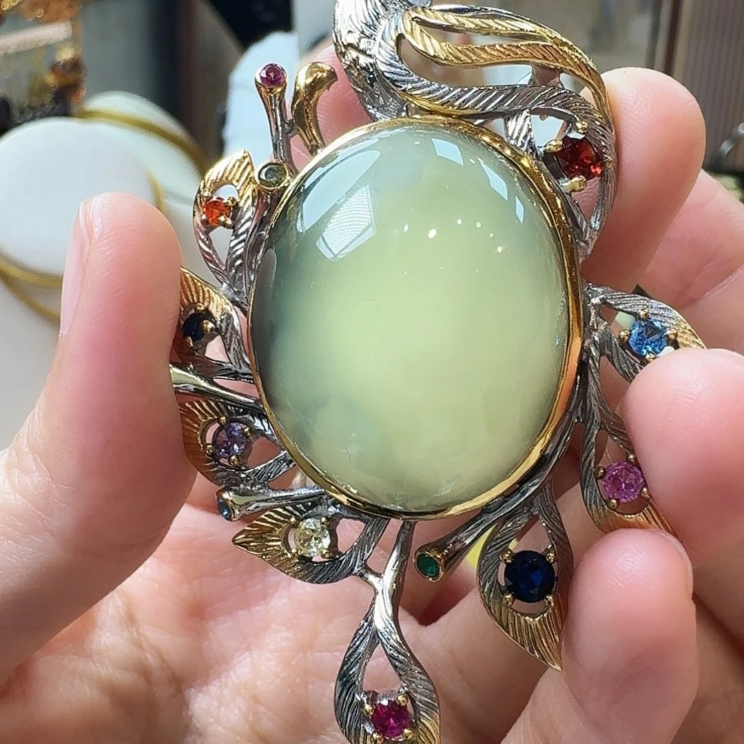 琥珀未镶嵌颈饰吊坠