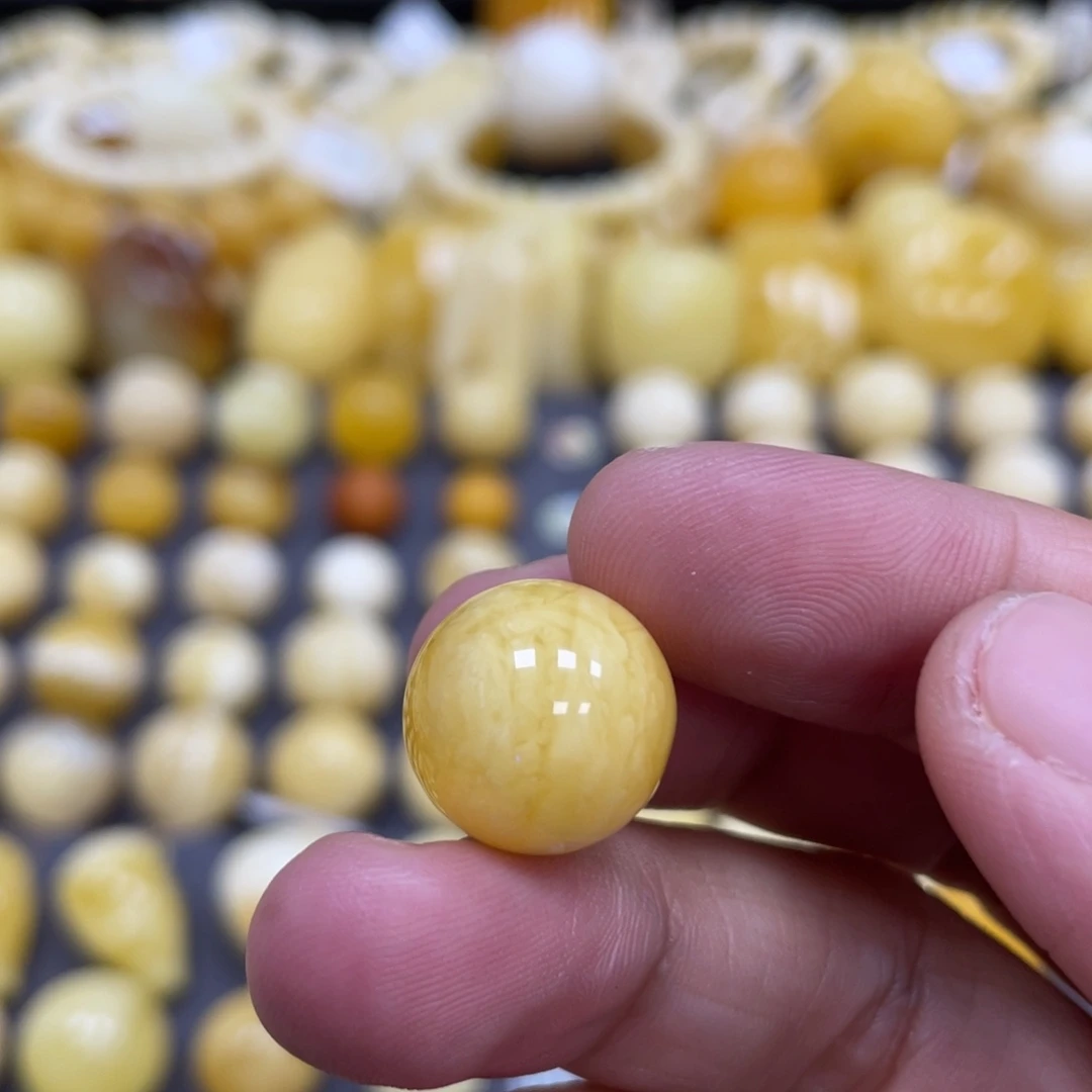 蜜蜡未镶嵌裸石14.4mm瑕疵福利款