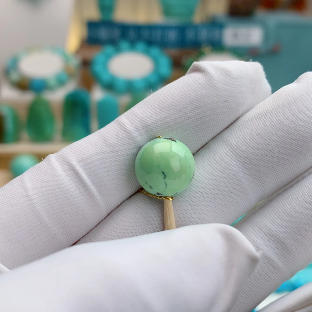 绿松石未镶嵌挂件