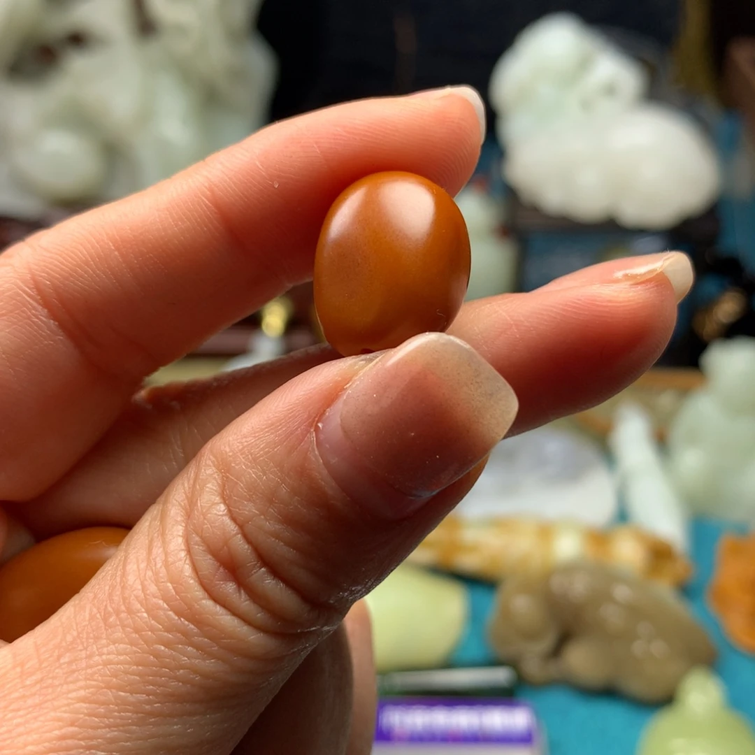 用***户和田玉未镶嵌颈饰