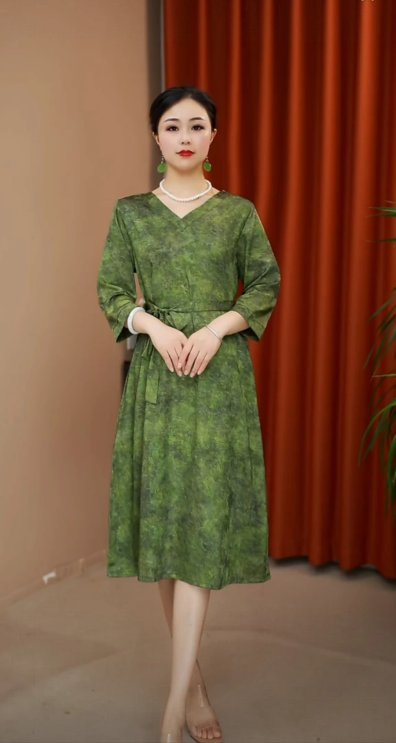 青春YJ31076妈妈装气质中长款连衣裙
