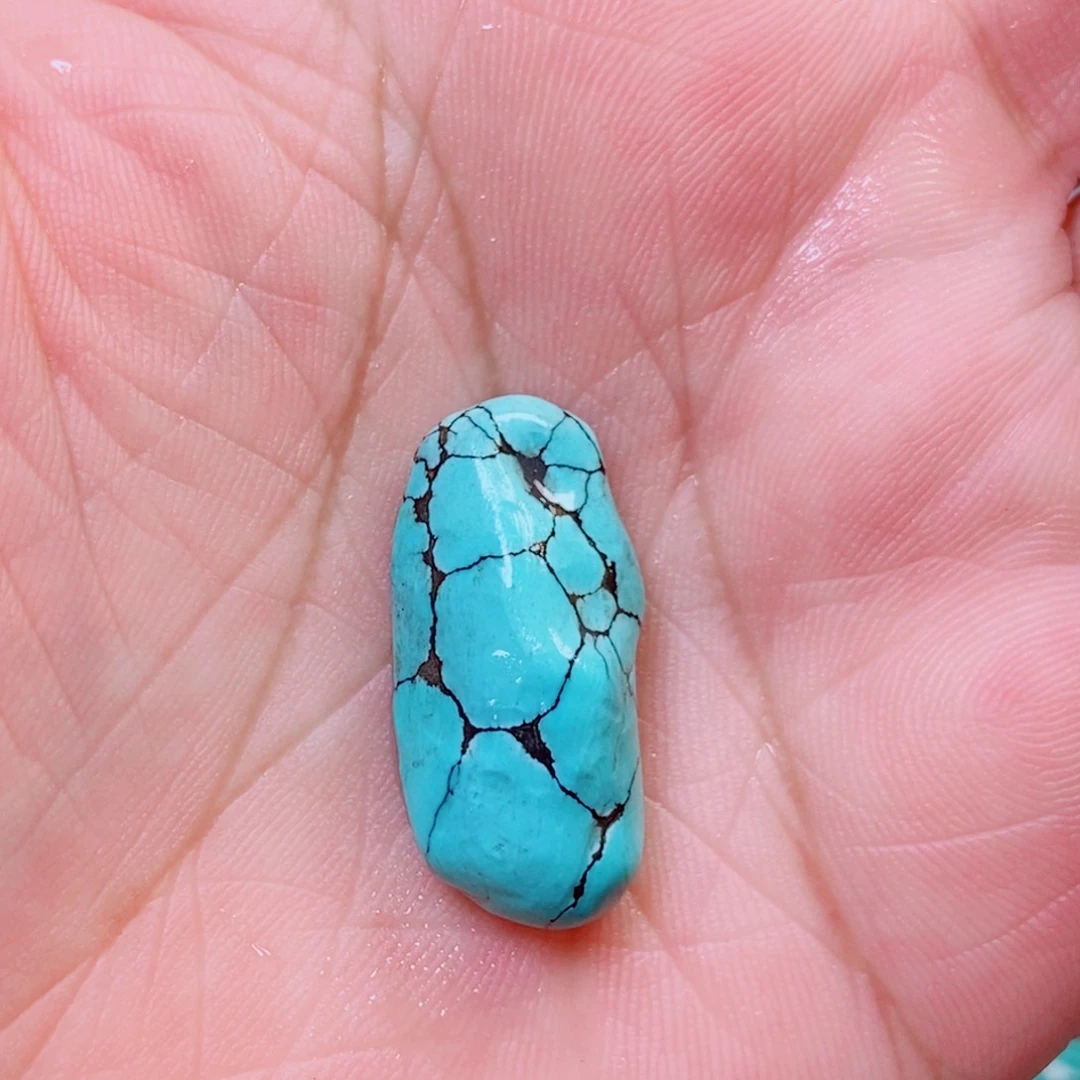 绿松石未镶嵌挂件