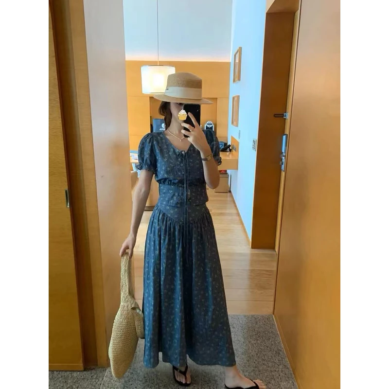 韩系碎花V领上衣+半身裙套装9058