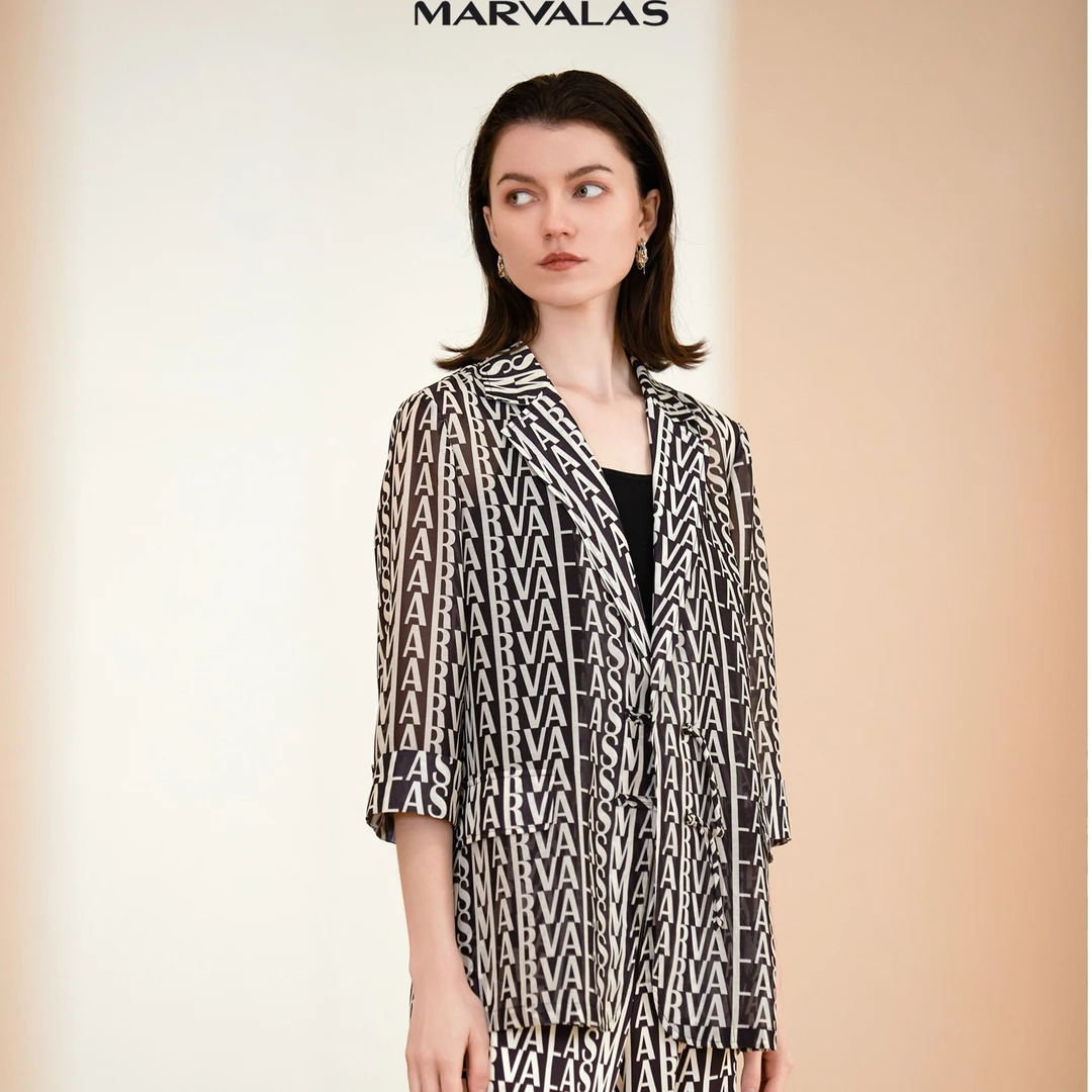 【粉丝专属】M423104280曼德诗七分袖常规西服通勤短款小西装女