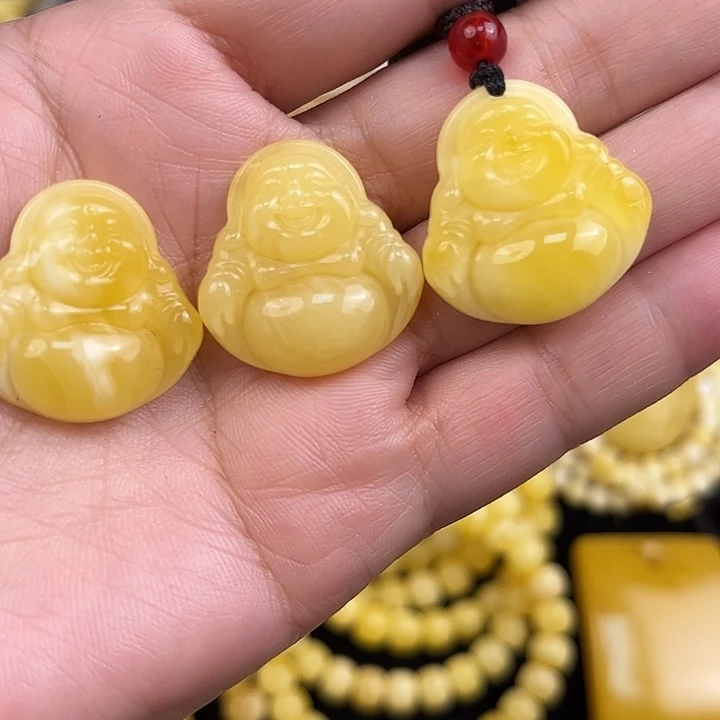 琥珀未镶嵌颈饰琥珀，多样性发其一