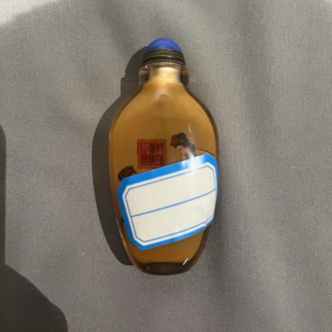 清乾隆琉璃人物鼻烟壶