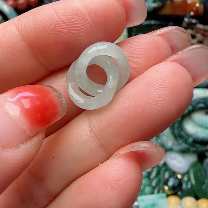 翡翠颈饰未镶嵌姚*天然A货