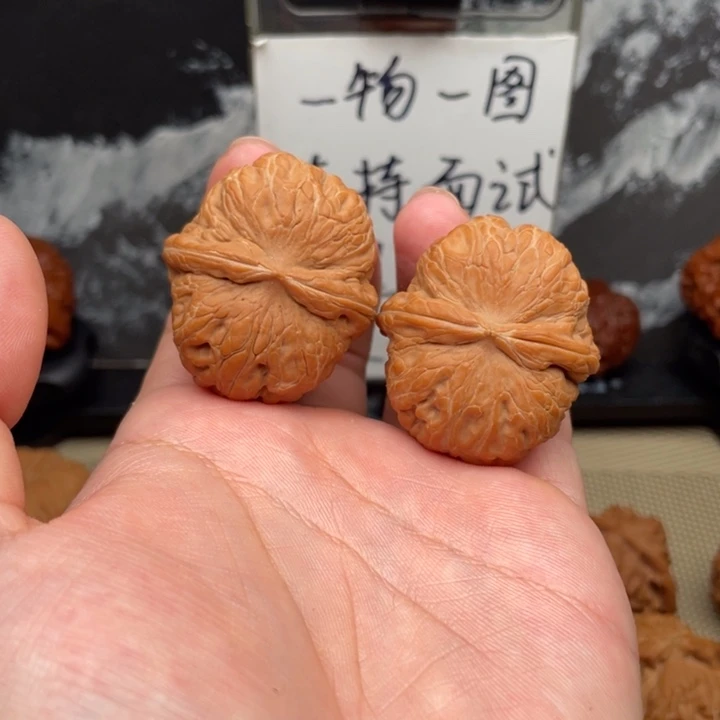 天***赐把件文玩核桃38元宝