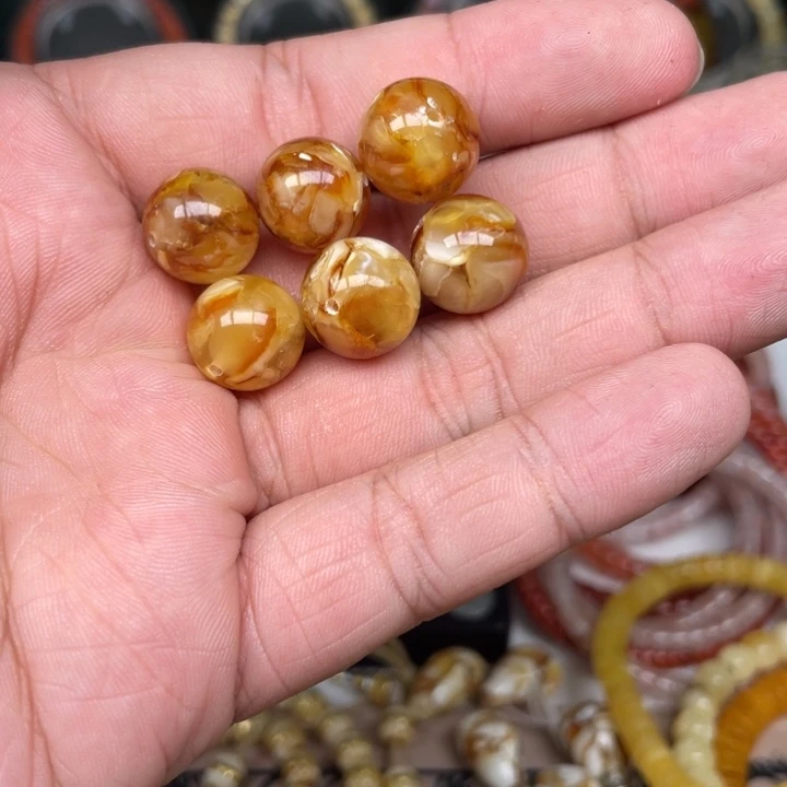 b***7琥珀未镶嵌裸石47号