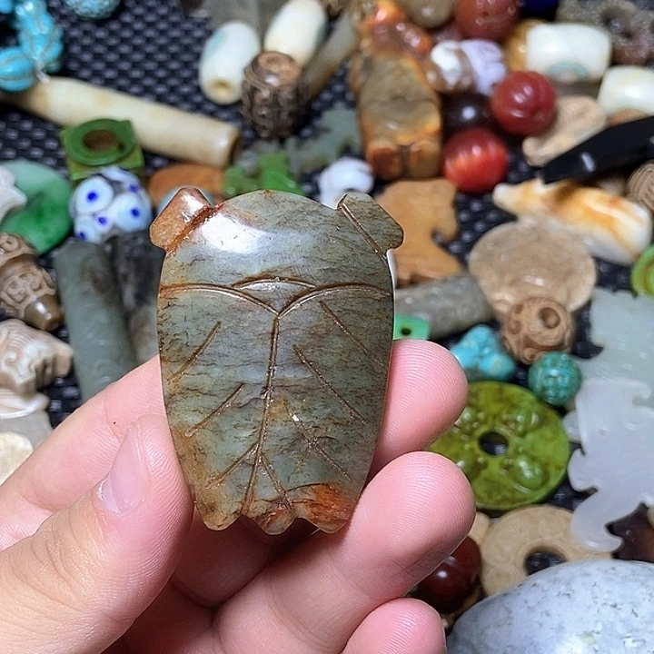 和田玉未镶嵌颈饰33