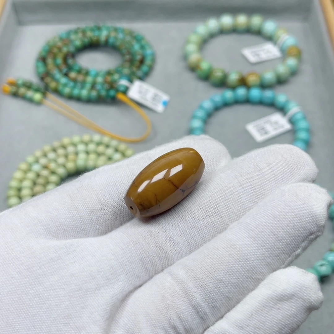 绿松石未镶嵌挂件