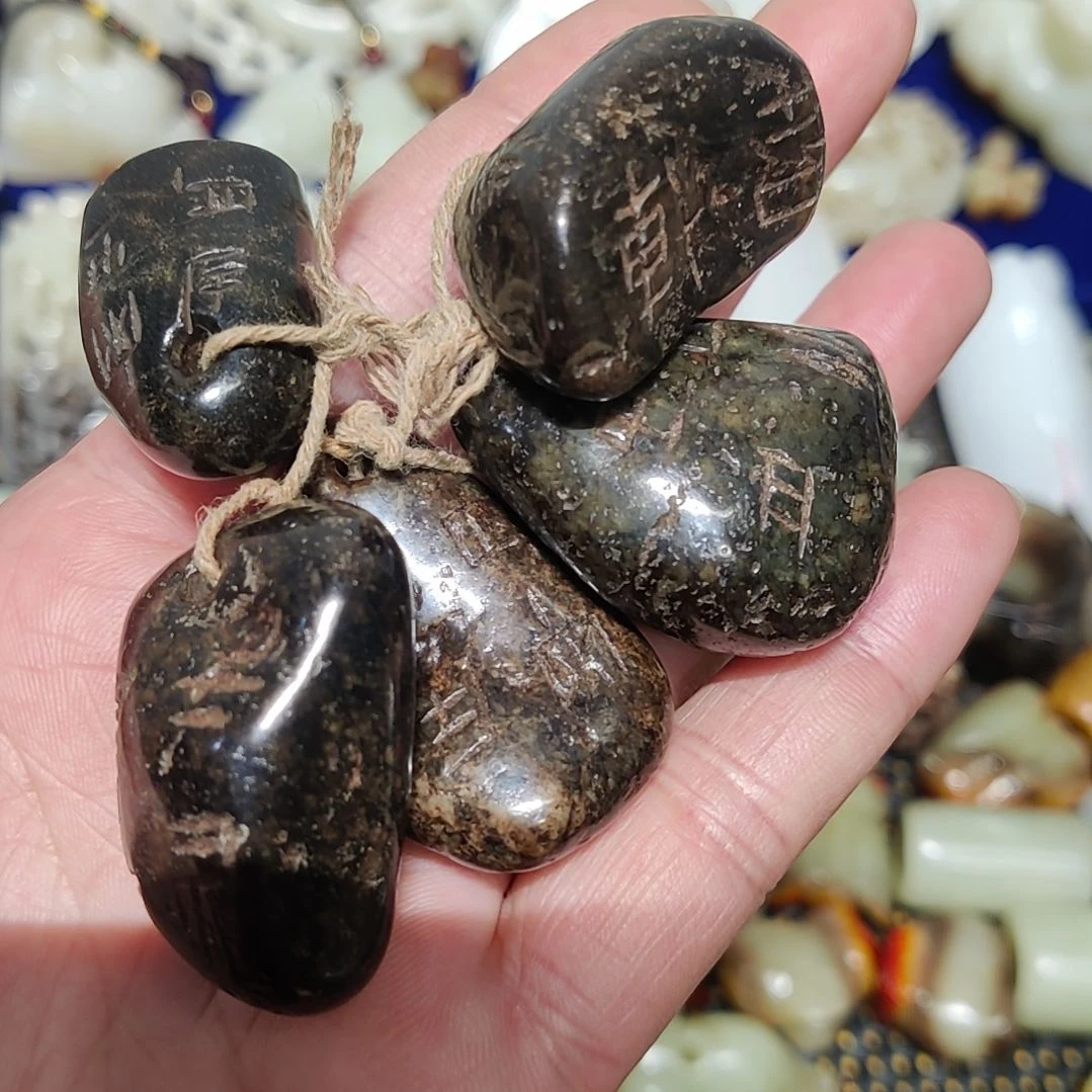 和田玉车挂未镶嵌