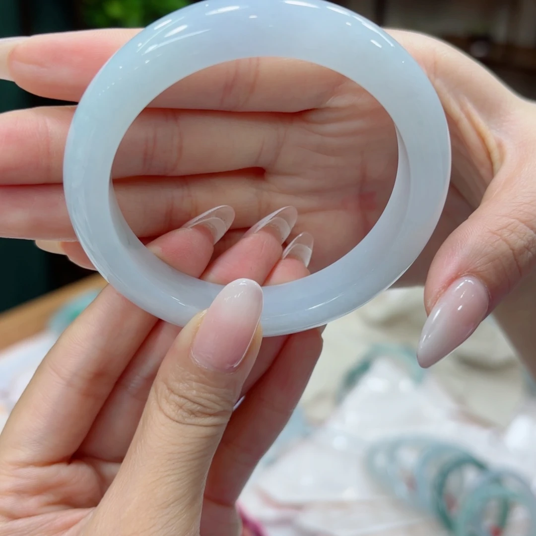 许***仙翡翠未镶嵌手镯翡翠