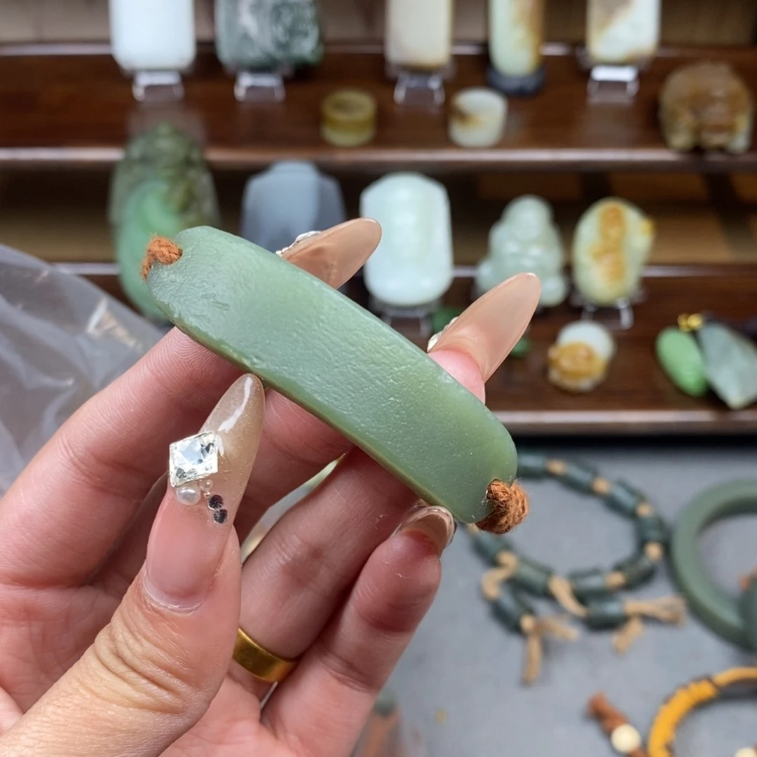 和田玉颈饰未镶嵌雲**海