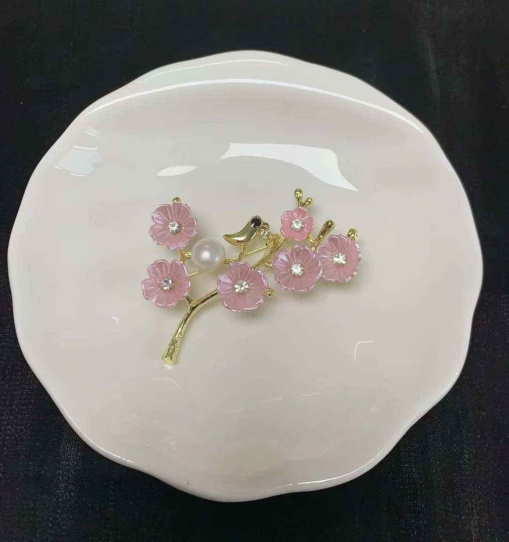 811 亮粉梅花喜鹊珍珠胸针 天然淡水馒头珍珠