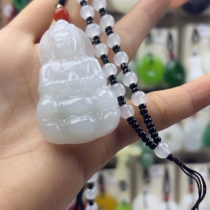 颖***姐石英质玉未镶嵌颈饰