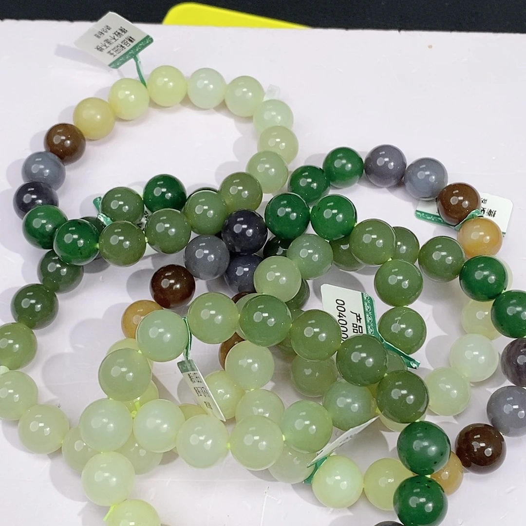 和田玉未镶嵌颈饰多样性发一个