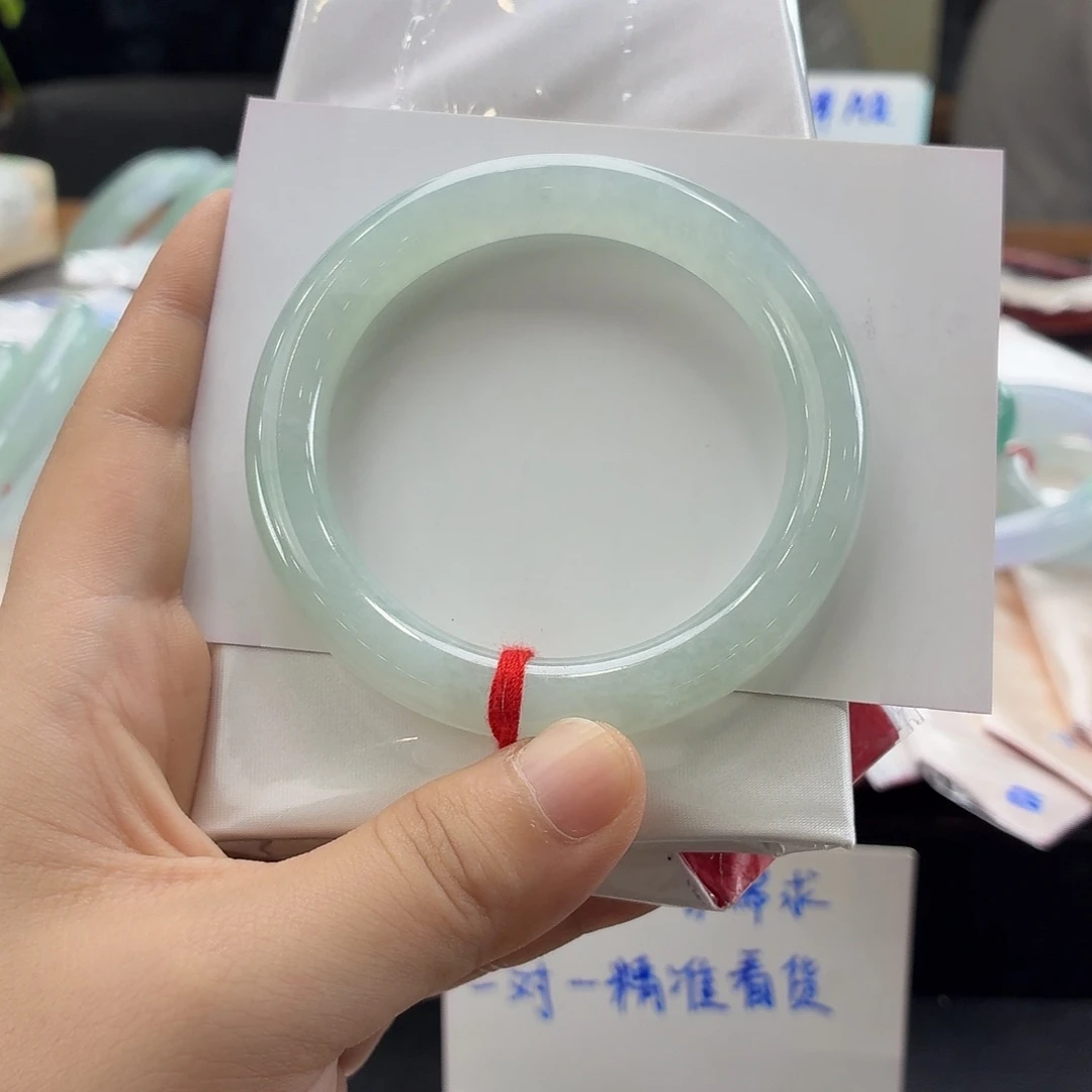 翡翠未镶嵌手镯1号