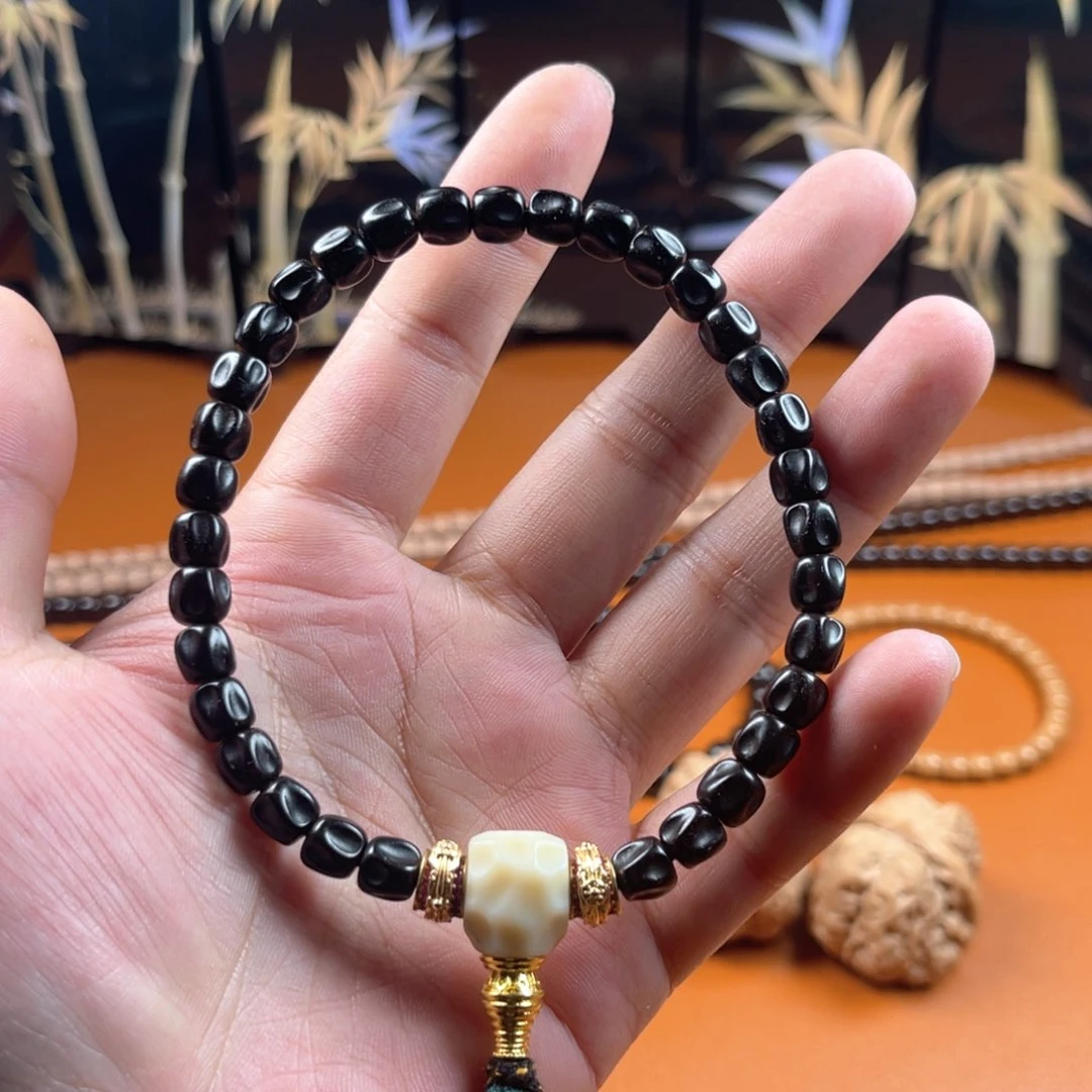 椰蒂吊坠19283848848484