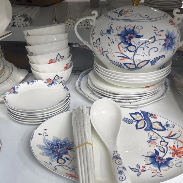 瓷片套装一套哇塞