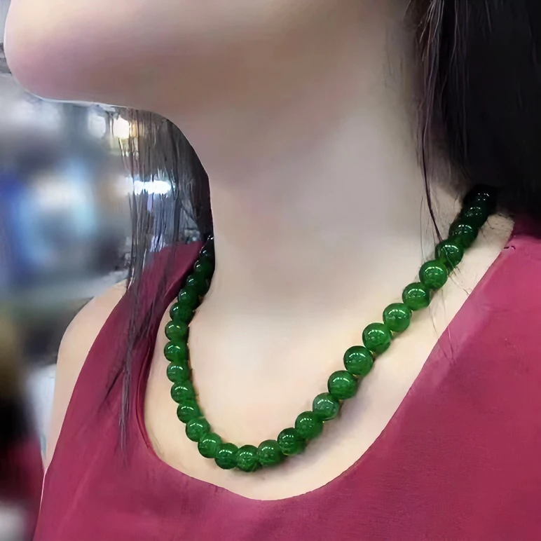 宛百福和田玉碧玉项链挂链女菠菜绿有黑点圆珠简单时尚挂链附证书