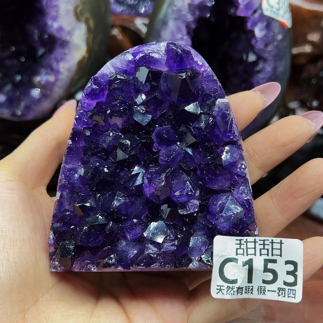 水晶大型摆件未镶嵌