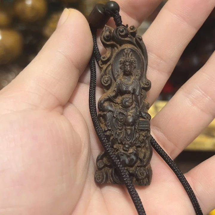 滴血莲花菩提吊坠