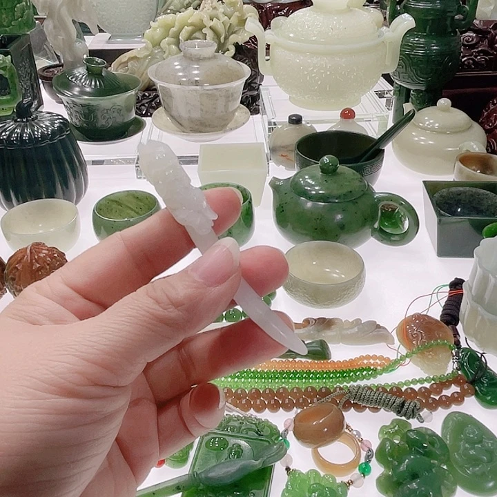 和田玉（白玉）挂件未镶嵌年**父