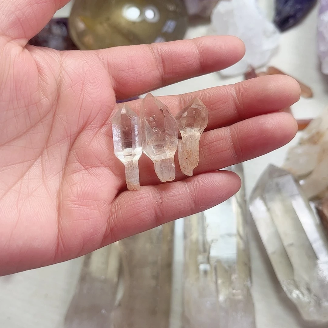 水晶天然水晶原石未镶嵌年***?