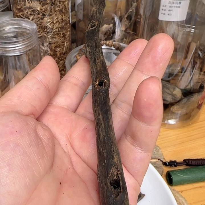 卡***眯沉香碎屑沉香棋楠沉香树枝30克