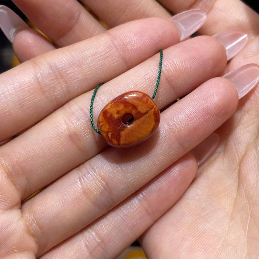 【闪购商品】琥珀裸石未镶嵌I****牛四通