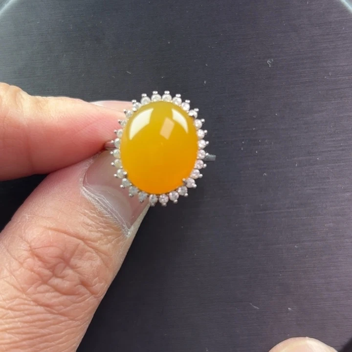石英质玉（黄龙玉）未镶嵌吊坠(不含链)