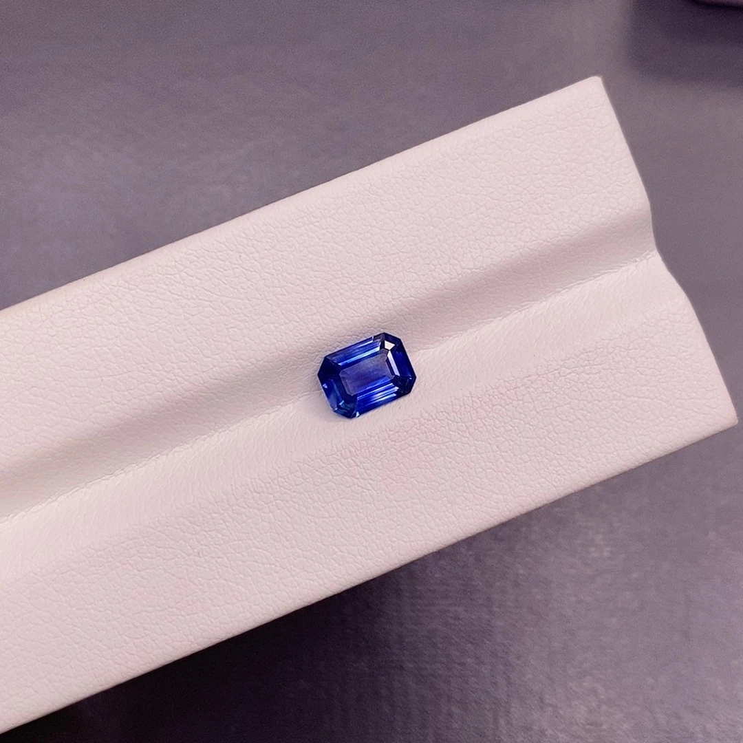 裸石蓝宝石1.28克拉