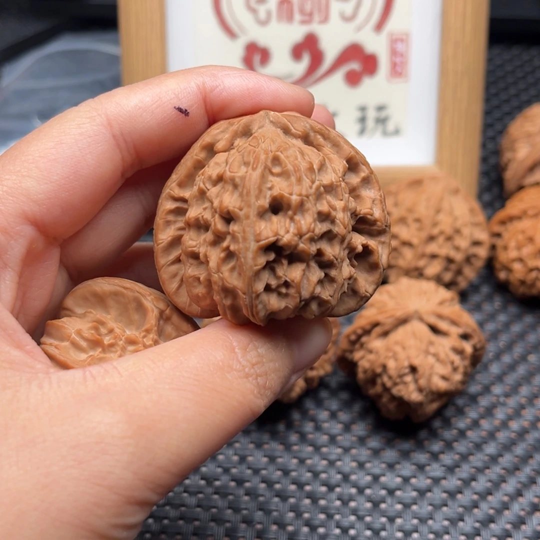 吊坠文玩核桃易***?全品白狮子46