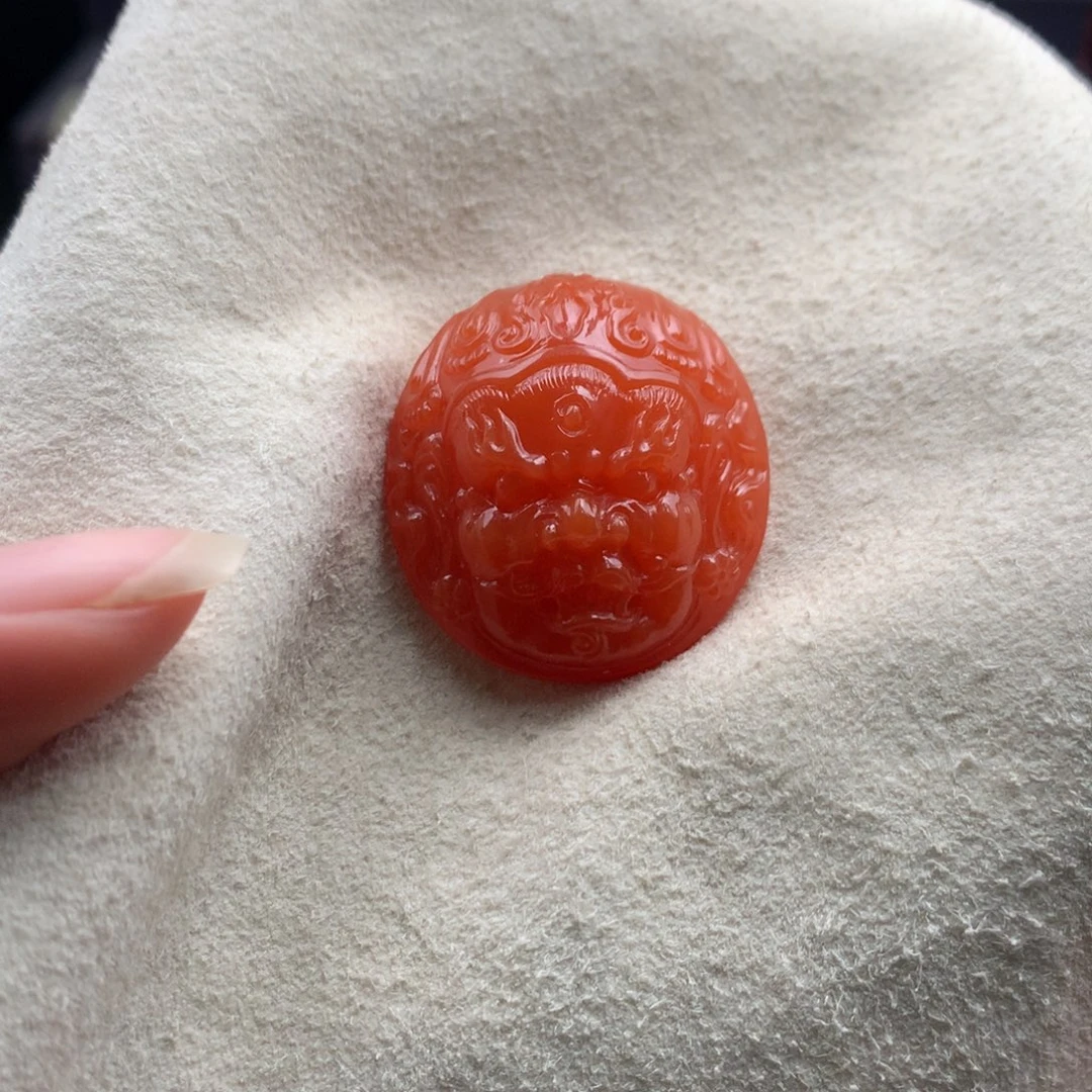 南红玛瑙未镶嵌保山天然原矿南红黄财神雕刻件