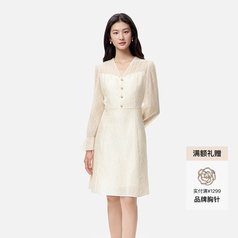 绣花玫瑰裙千金玛德琳|矜贵浮雕面料|珂莱蒂尔25年秋季连衣裙