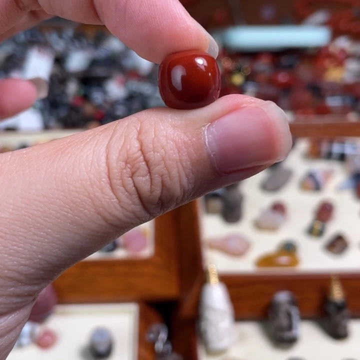 南红玛瑙未镶嵌颈饰4牛血