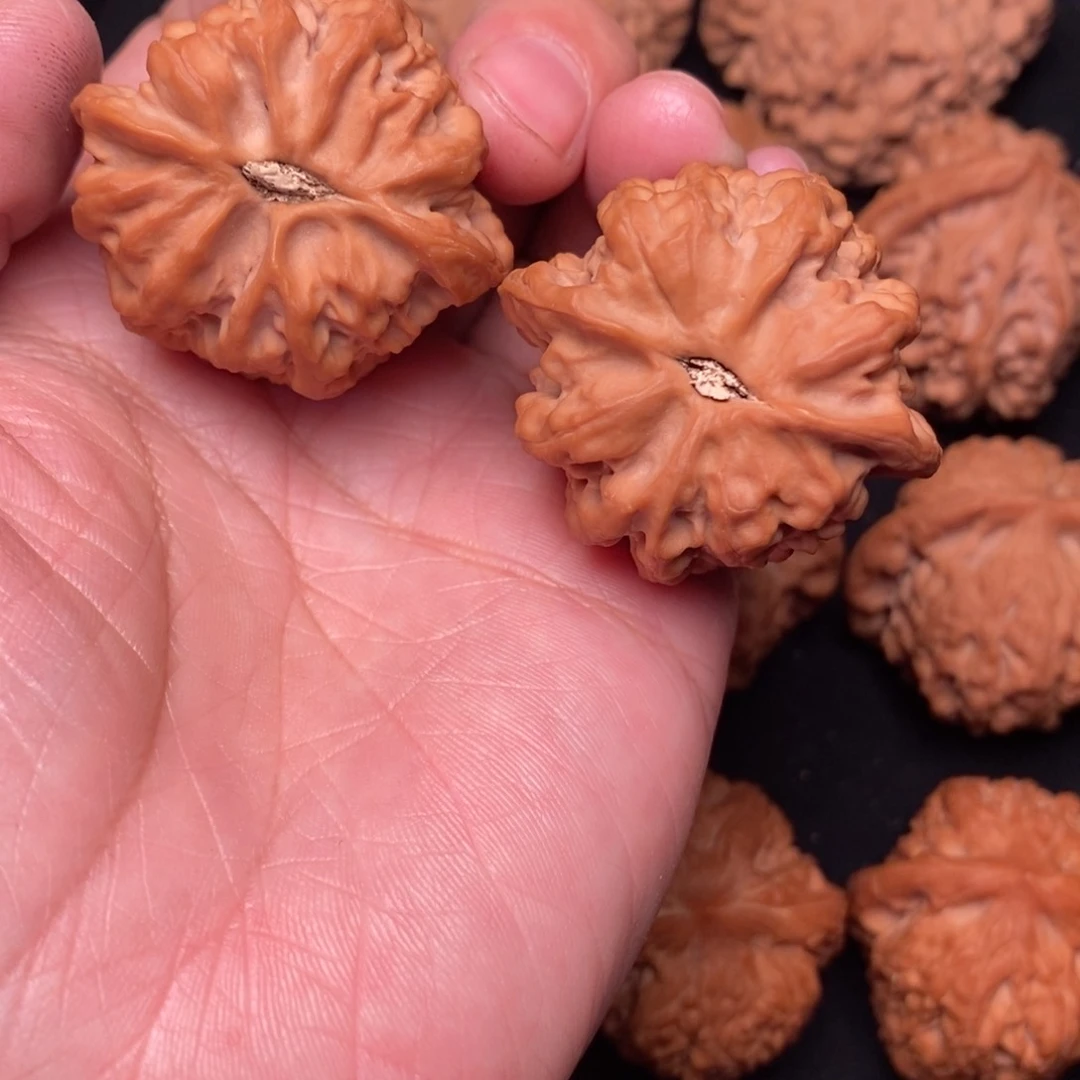 文玩核桃吊坠腻****工佛肚